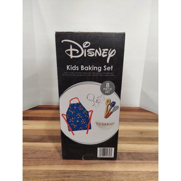 Disney Kids Mickey Mouse 8-Piece Baking Set Girls, Boys, Grandkids Gift Set New - Picture 2 of 6